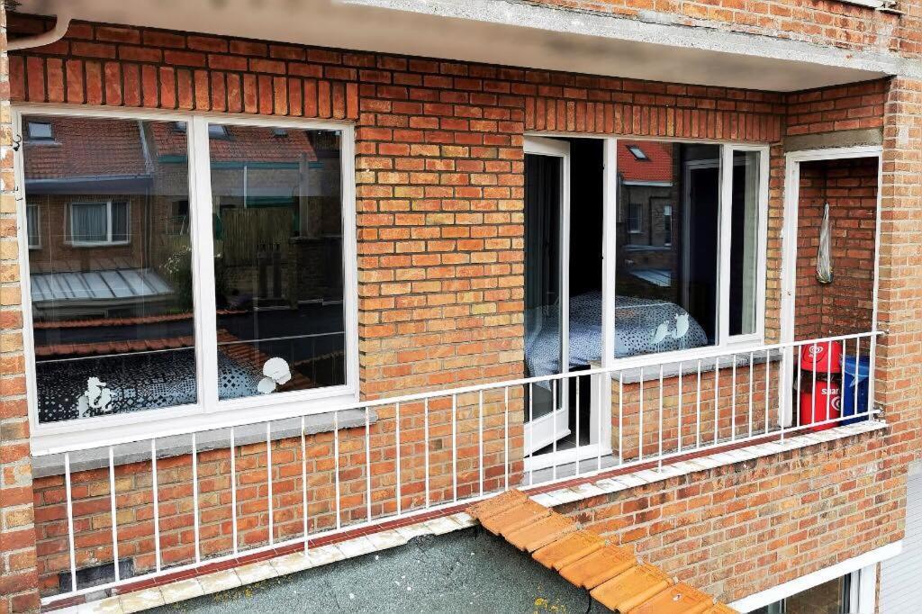オステンドVakantiewoning Mayaアパートメント エクステリア 写真